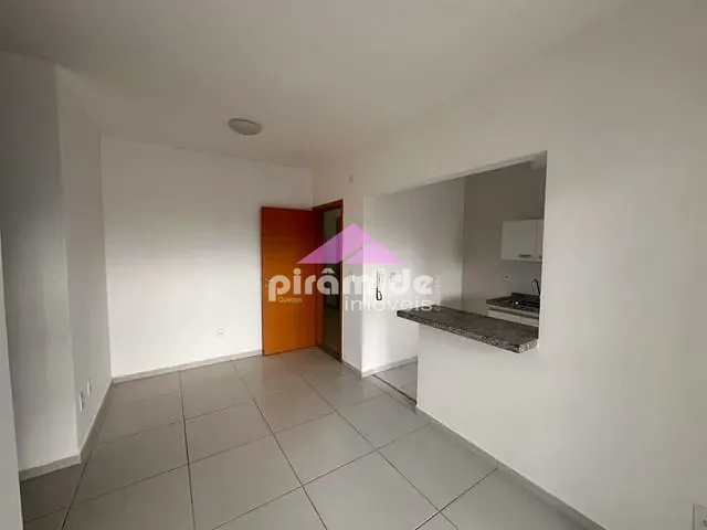 Apartamento 2 quartos e 1 banheiro, para alugar, no bairro Centro em Jacareí
