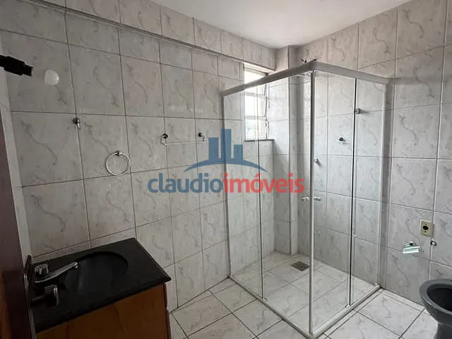 Apartamento 2 quartos e 2 banheiros, à venda ou para alugar, no bairro Ano Bom em Barra Mansa