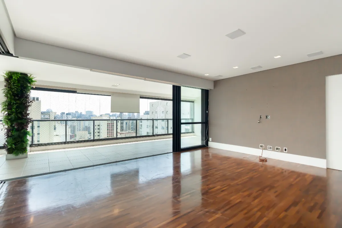 Apartamento para venda em Moema com 3 quartos, sendo 3 suítes, 184m²
