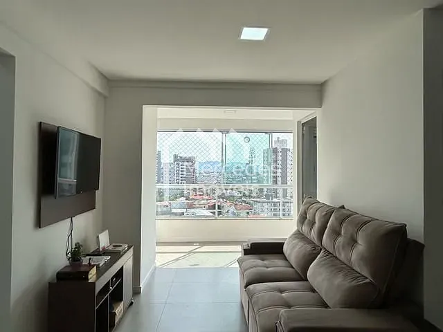 Apartamento com 80m² 2 quartos e 2 banheiros, à venda, no bairro Vila Operária em Itajaí
