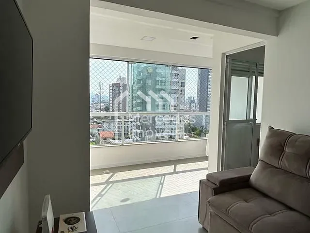Apartamento com 80m² 2 quartos e 2 banheiros, à venda, no bairro Vila Operária em Itajaí