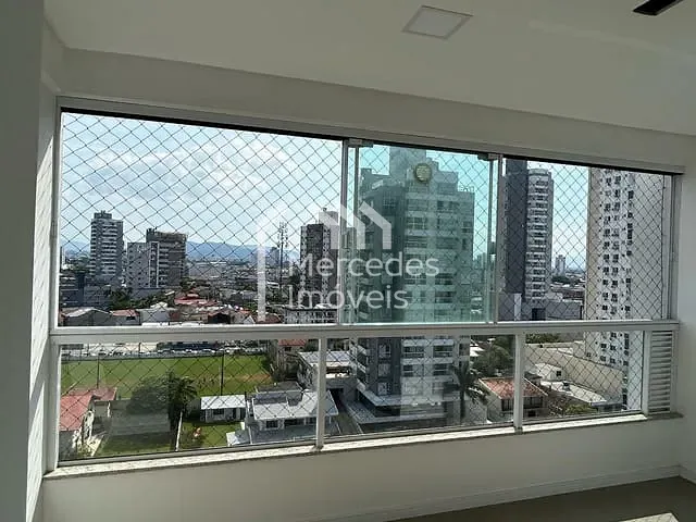 Apartamento com 80m² 2 quartos e 2 banheiros, à venda, no bairro Vila Operária em Itajaí