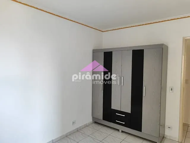 Apartamento com 70m² 2 quartos e 2 banheiros, para alugar, no bairro Centro em São José dos Campos