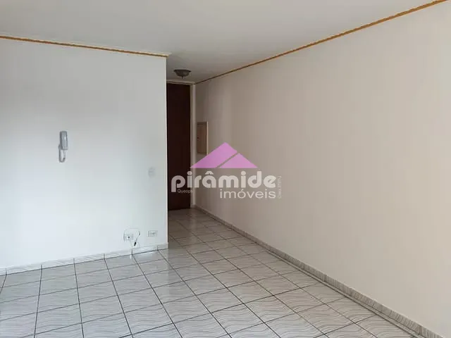 Apartamento com 70m² 2 quartos e 2 banheiros, para alugar, no bairro Centro em São José dos Campos