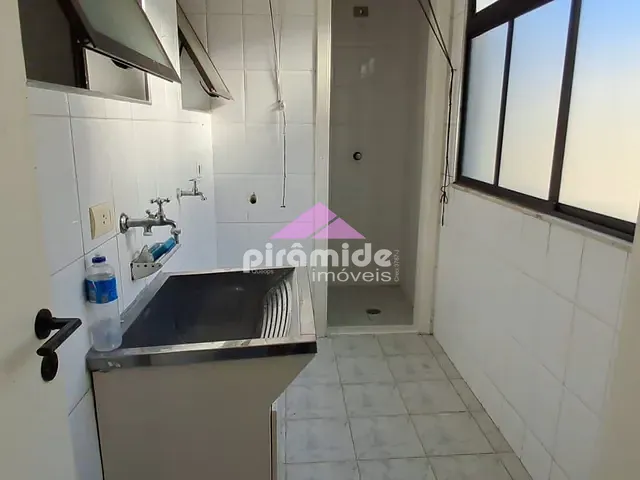 Apartamento 3 quartos e 3 banheiros, para alugar, no bairro Bosque dos Eucaliptos em São José dos Campos