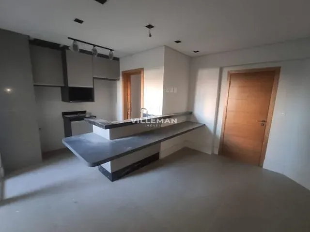 Apartamento com 145m² 3 quartos e 2 banheiros, à venda, no bairro Centro em Maringá