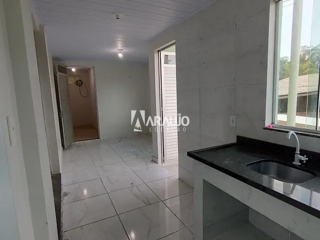 Casa 2 quartos e 1 banheiro, para alugar, no bairro Santa Lídia em Penha