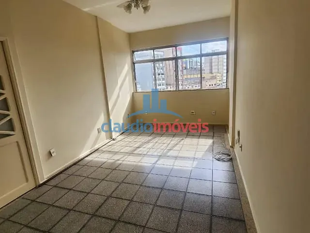 Apartamento 3 quartos e 2 banheiros, para alugar, no bairro Centro em Barra Mansa