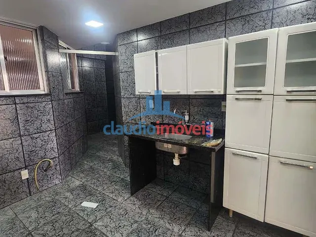Apartamento 3 quartos e 2 banheiros, para alugar, no bairro Centro em Barra Mansa
