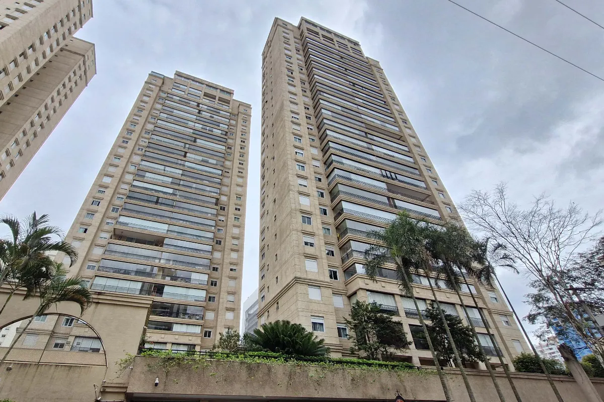 Apartamento para venda em Brooklin Paulista com 3 quartos, sendo 3 suítes, 170m²