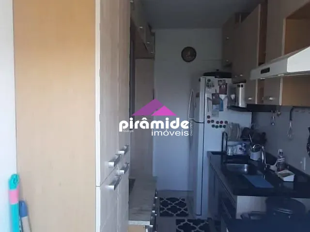 Apartamento 2 quartos e 1 banheiro, à venda, no bairro Jardim Oriente em São José dos Campos