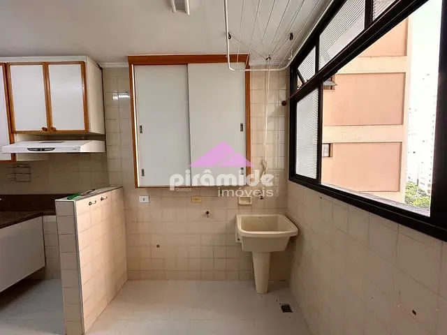 Apartamento 3 quartos e 1 banheiro, para alugar, no bairro Vila Ema em São José dos Campos