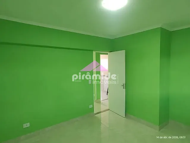 Apartamento 2 quartos e 1 banheiro, para alugar, no bairro Vila Rossi em São José dos Campos