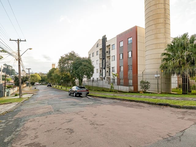 Apartamento 3 quartos e 2 banheiros, à venda, no bairro Vista Alegre em Curitiba