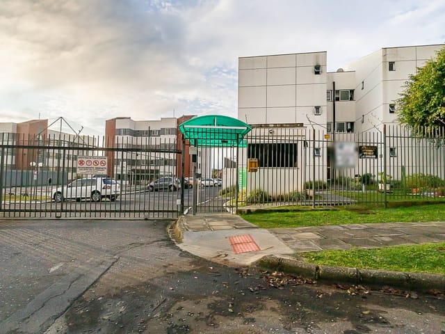 Apartamento 3 quartos e 2 banheiros, à venda, no bairro Vista Alegre em Curitiba
