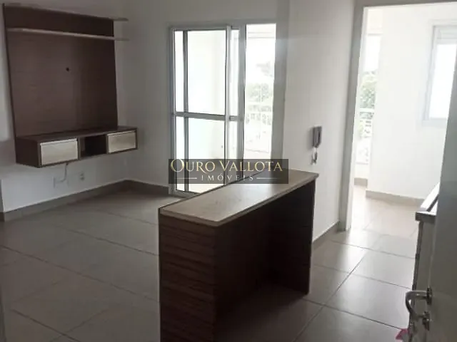 Apartamento 2 quartos e 1 banheiro, para alugar, no bairro Quarta Parada em São Paulo