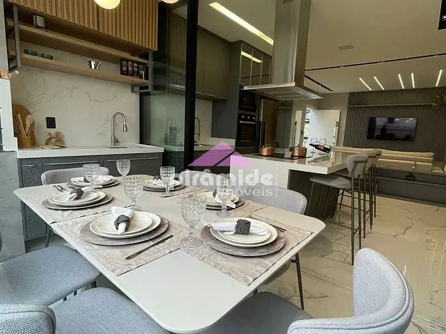 Apartamento com 97m² 3 quartos e 3 banheiros, à venda, no bairro Villa Branca em Jacareí