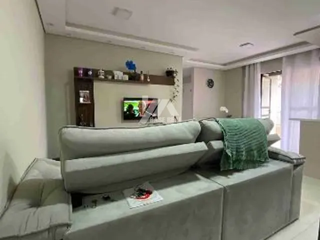 Apartamento 2 quartos e 2 banheiros, à venda, no bairro Contorno em Ponta Grossa