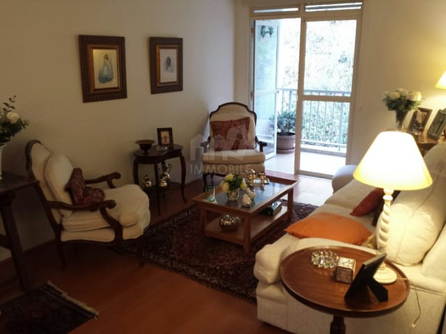 Apartamento à venda, no bairro Coronel Veiga em Petrópolis