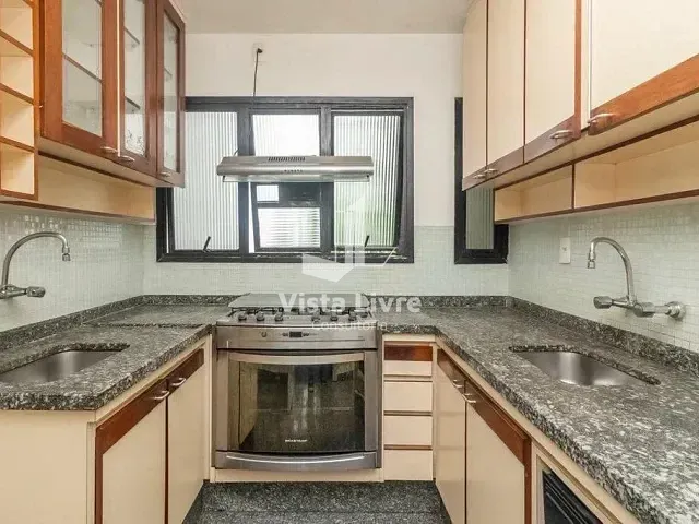 Apartamento com 181m² 3 quartos e 4 banheiros, à venda, no bairro Itaim Bibi em São Paulo