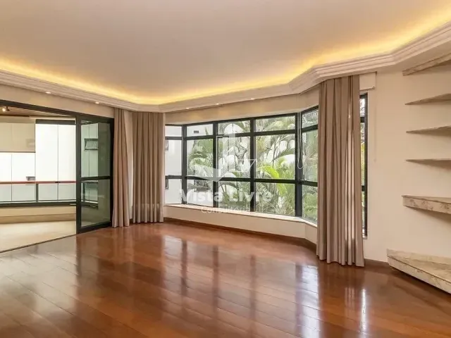 Apartamento com 181m² 3 quartos e 4 banheiros, à venda, no bairro Itaim Bibi em São Paulo