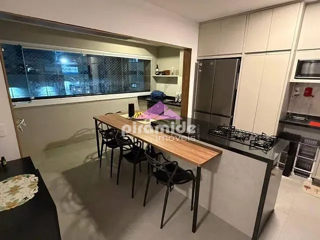 Apartamento 3 quartos e 2 banheiros, à venda, no bairro Vila Industrial em São José dos Campos