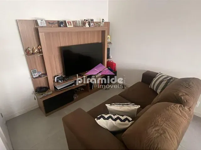 Apartamento 3 quartos e 2 banheiros, à venda, no bairro Vila Industrial em São José dos Campos
