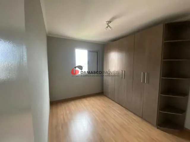 Apartamento 2 quartos e 1 banheiro, para alugar, no bairro Taboão em São Bernardo do Campo