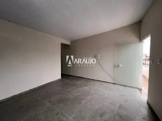 Apartamento 2 quartos e 1 banheiro, para alugar, no bairro São João em Itajaí