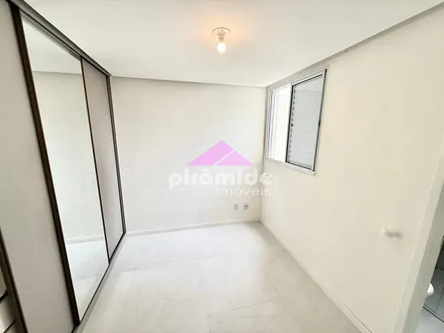 Apartamento 2 quartos e 2 banheiros, para alugar, no bairro Jardim das Indústrias em São José dos Campos