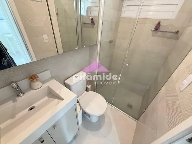 Apartamento 2 quartos e 2 banheiros, para alugar, no bairro Jardim das Indústrias em São José dos Campos