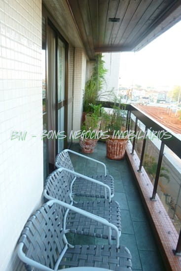 Apartamento à venda com 4 quartos, 140m² - Foto 3