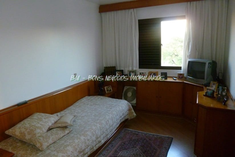 Apartamento à venda com 4 quartos, 140m² - Foto 6