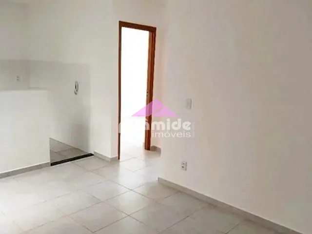 Apartamento 2 quartos e 1 banheiro, para alugar, no bairro Residencial Frei Galvão em São José dos Campos