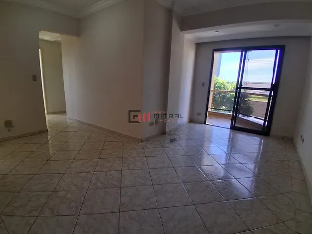 Apartamento 3 quartos e 2 banheiros, à venda, no bairro Jardim Roveri em Londrina