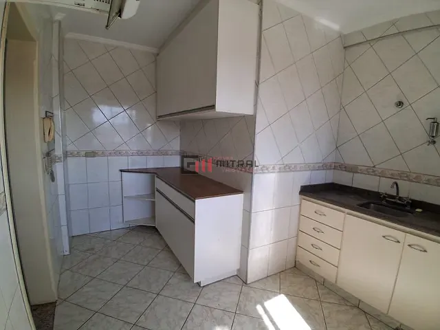 Apartamento 3 quartos e 2 banheiros, à venda, no bairro Jardim Roveri em Londrina