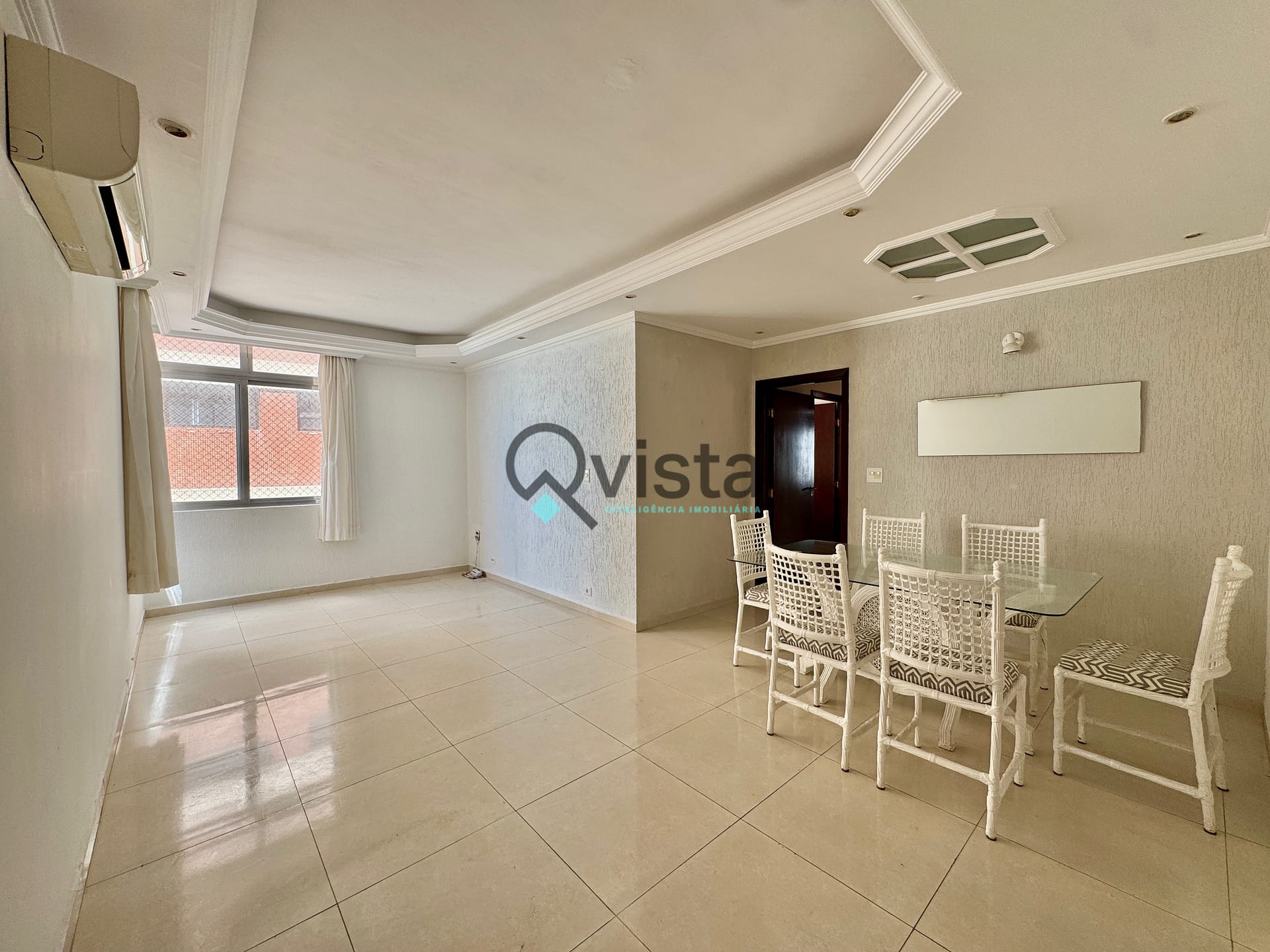 Apartamento à venda com 3 quartos, 125m² - Foto 2