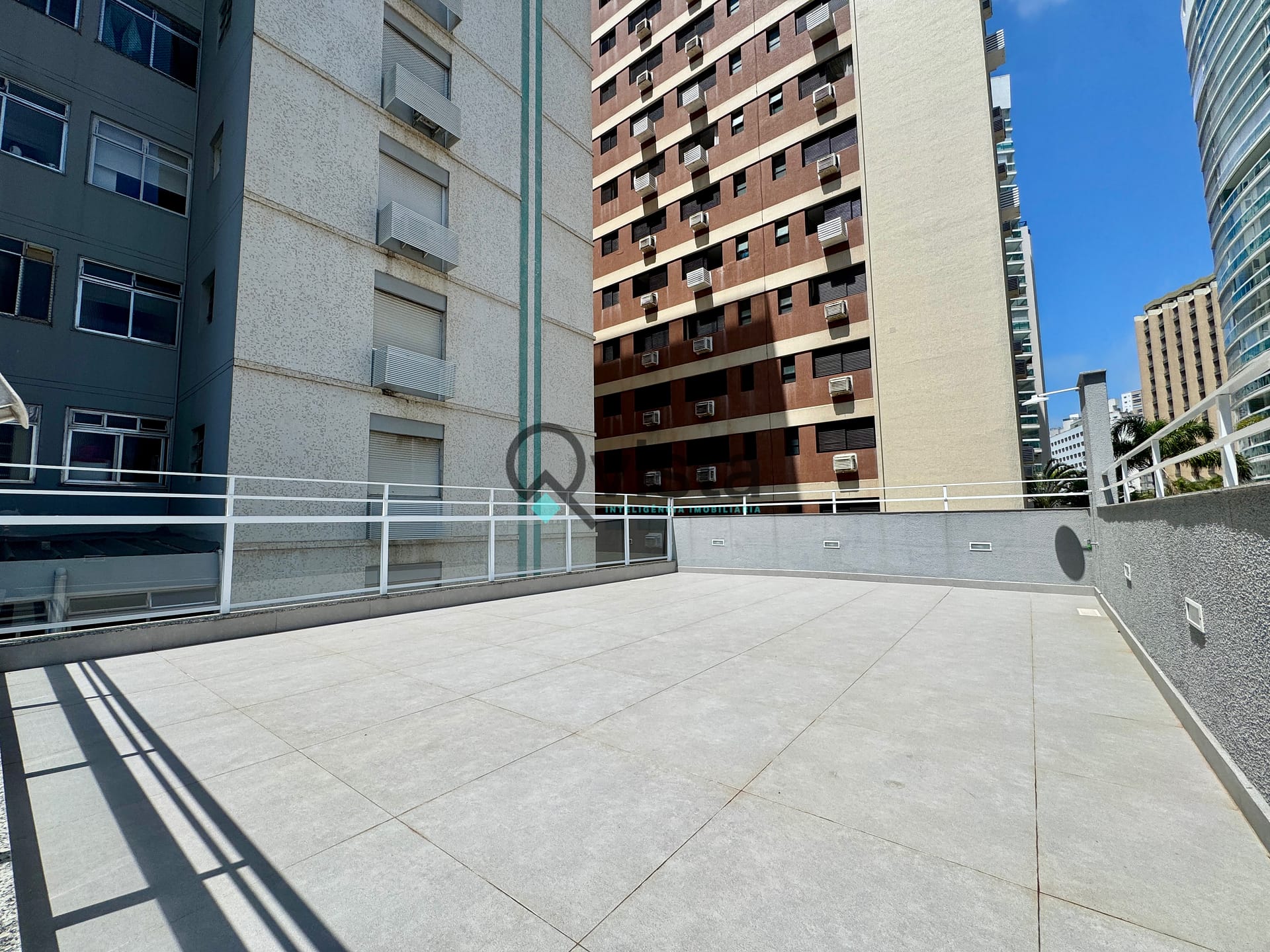 Apartamento à venda com 3 quartos, 125m² - Foto 35