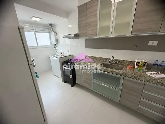 Apartamento 2 quartos e 2 banheiros, para alugar, no bairro Jardim das Colinas em São José dos Campos