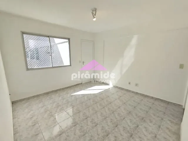 Apartamento 2 quartos e 1 banheiro, à venda, no bairro Parque Industrial em São José dos Campos