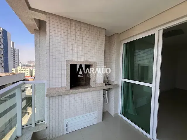 Apartamento 2 quartos e 1 banheiro, para alugar, no bairro Centro em Itajaí