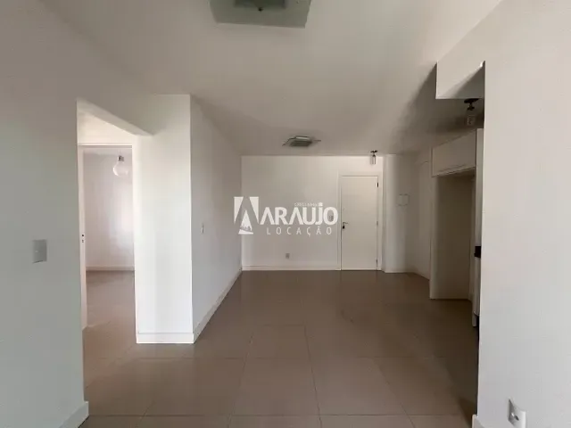 Apartamento 2 quartos e 1 banheiro, para alugar, no bairro Centro em Itajaí
