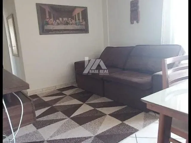 Apartamento com 95m² 3 quartos e 1 banheiro, à venda, no bairro Colônia Dona Luíza em Ponta Grossa