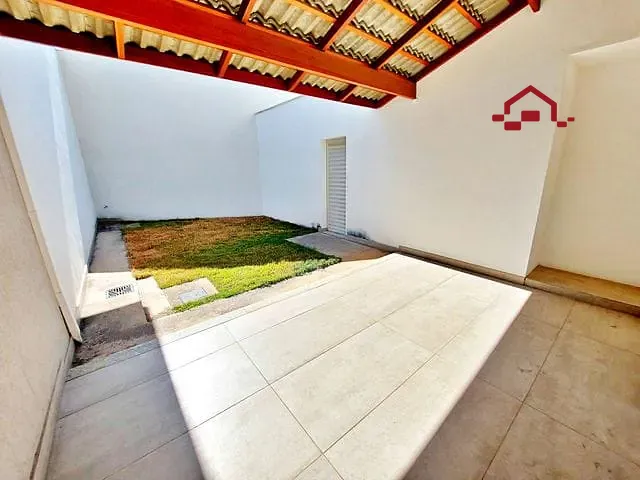Casa com 166m² 3 quartos e 1 banheiro, à venda, no bairro Centro em Contagem