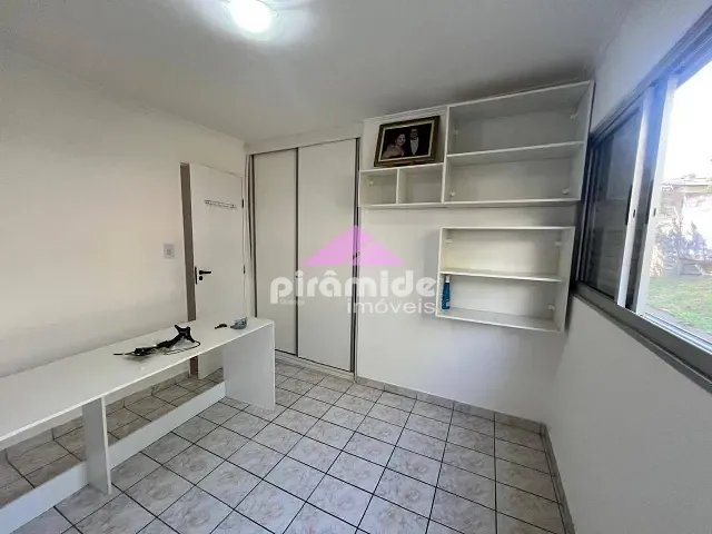 Apartamento 2 quartos e 1 banheiro, para alugar, no bairro Vila Zizinha em São José dos Campos