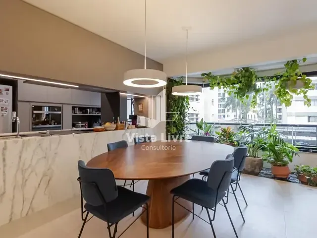 Apartamento com 120m² 2 quartos e 2 banheiros, à venda, no bairro Moema em São Paulo