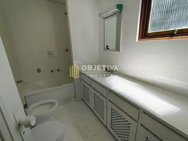 Apartamento 3 quartos e 4 banheiros, à venda, no bairro Moinhos de Vento em Porto Alegre
