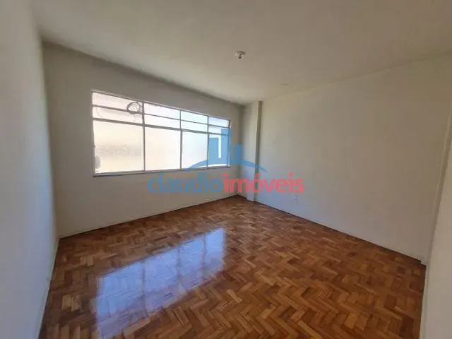 Apartamento 2 quartos e 1 banheiro, para alugar, no bairro Ano Bom em Barra Mansa