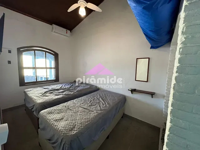 Apartamento 2 quartos e 2 banheiros, à venda, no bairro Sapé em Ubatuba
