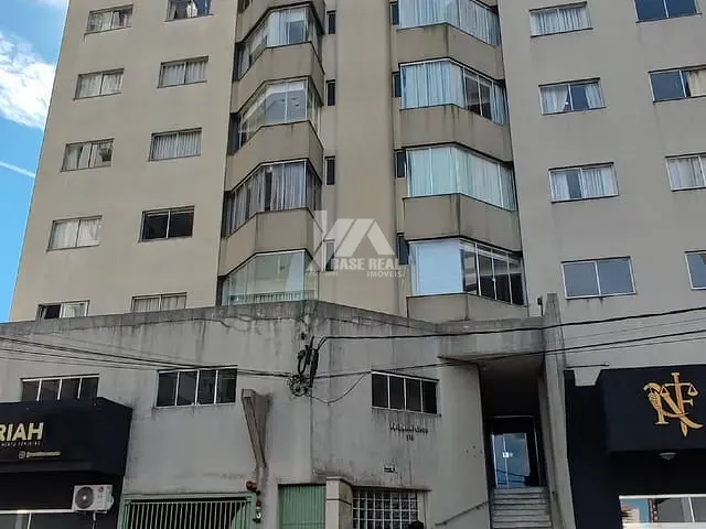 Apartamento com 179m² 3 quartos e 2 banheiros, à venda, no bairro Centro em Guarapuava